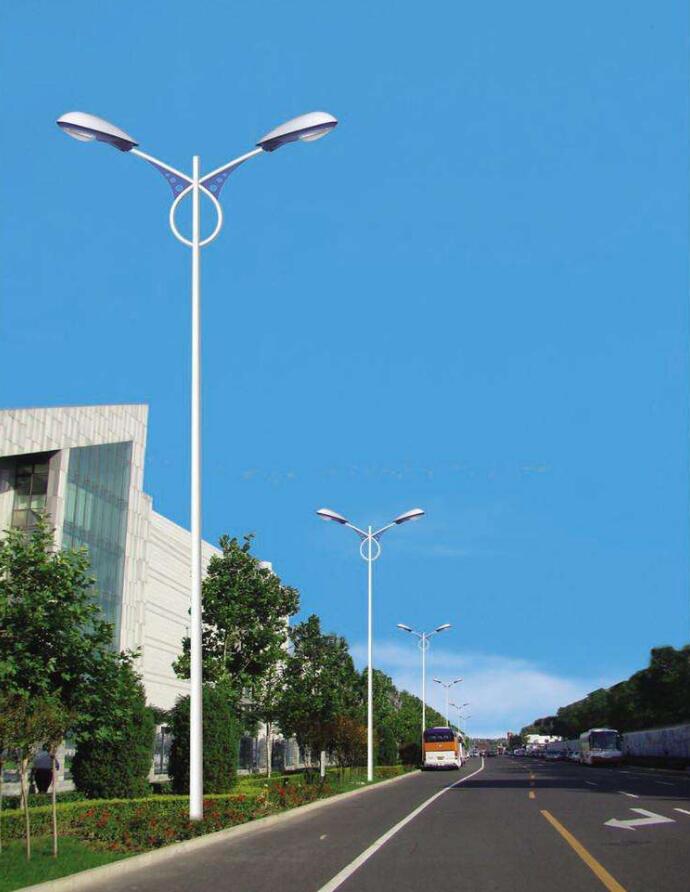 双灯头市电路灯